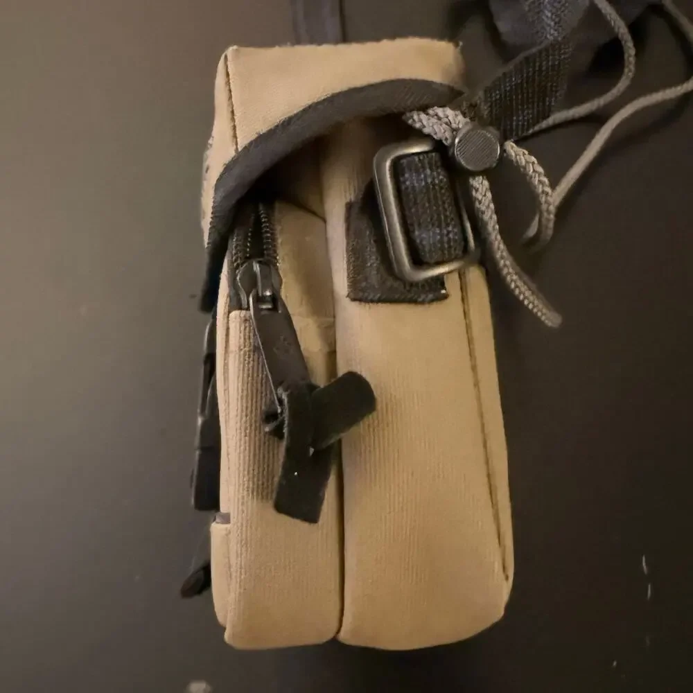 Samsonite Vintage Camera Bag Shoulder Strap Padded Case Canvas Khaki Beige